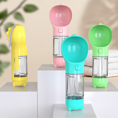 Botella portátil 3 en 1 para perros – Agua, alimento y bolsas en un solo diseño